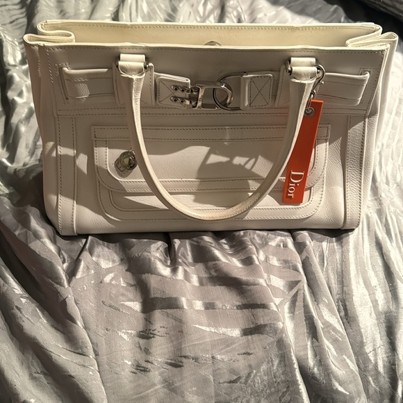 ๐จ EUC Limited Edition Authentic Christian Dior White Flight line Tote Bag โญ๏ธ ๐ค - Picture 5 of 12